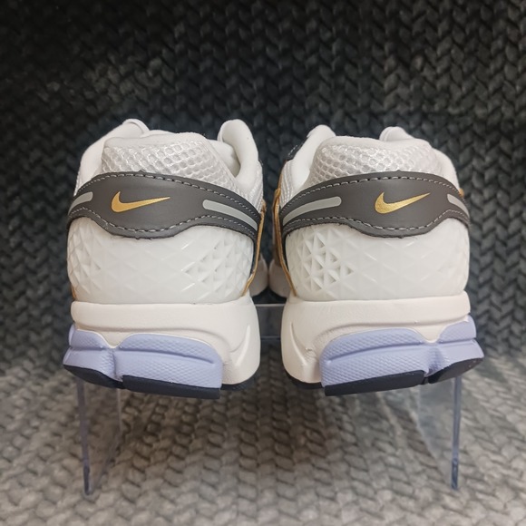 Nike Vomero 5 Men's Platinum Tint Metallic Pewter Gold HJ7247-099 Size 10 - Picture 3 of 15